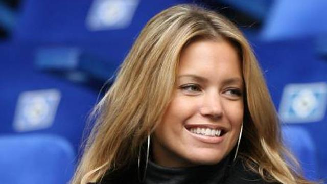 Sylvie Van der Vaart, operada de cáncer