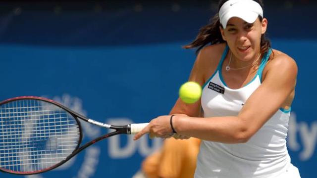 Bartoli voit des étoiles