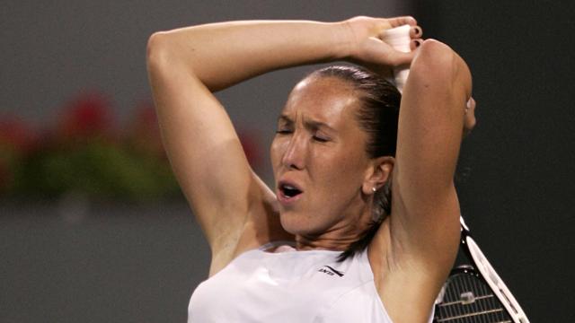 Jankovic sort de terre