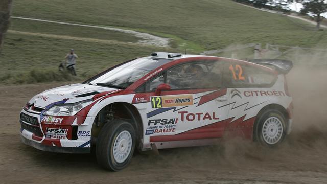 Ogier chasse, Loeb souffre