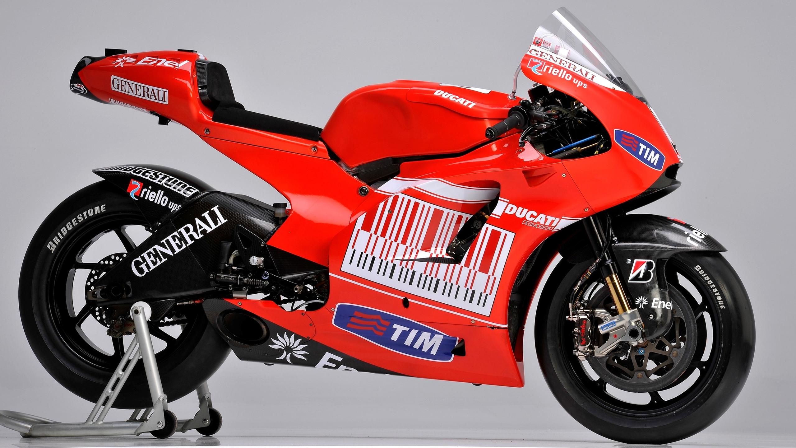 Ducati dévoile sa moto - Eurosport