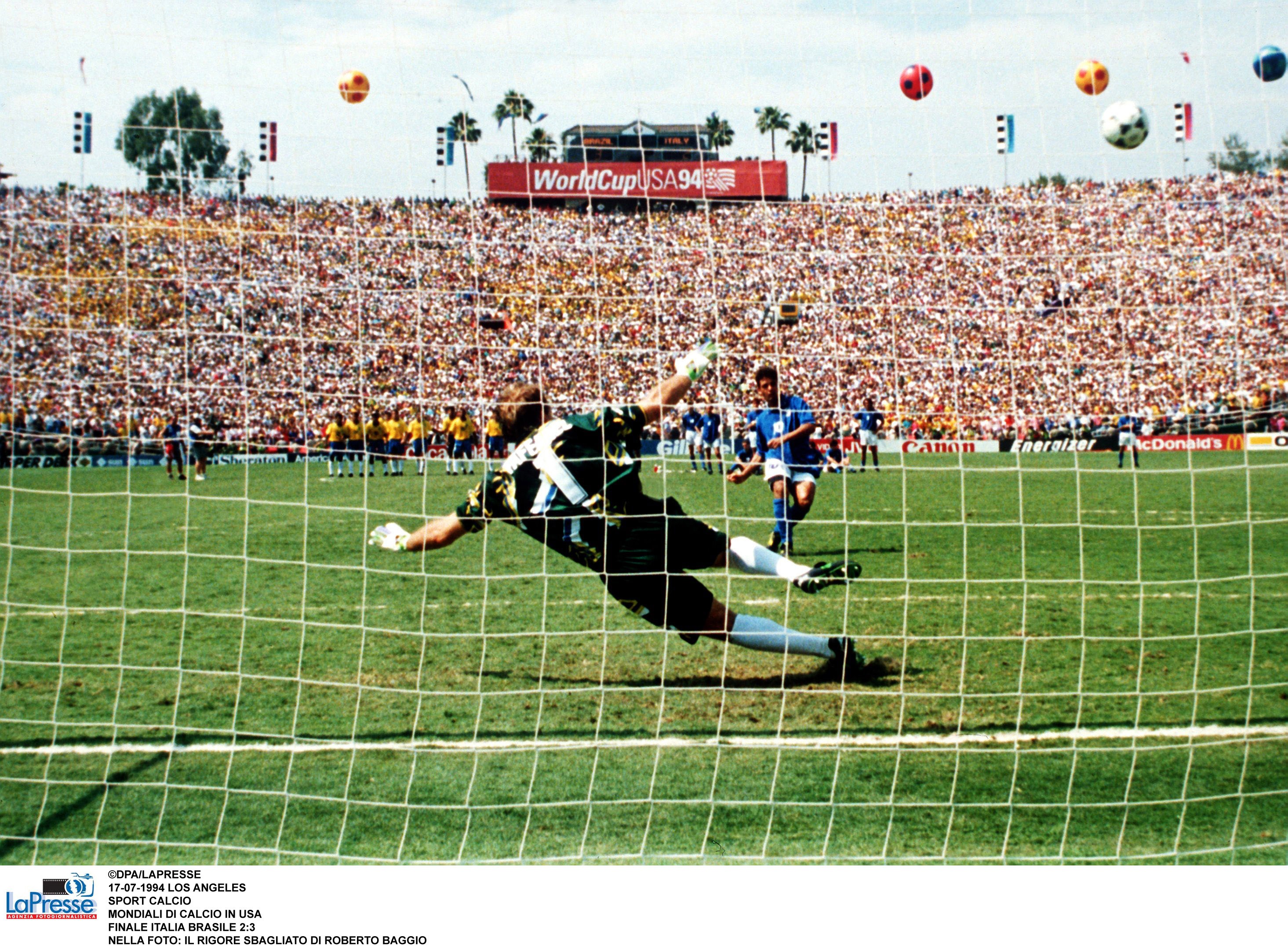 World Cup USA 1994 Italy vs Brazil Roberto Baggio and Taffarel