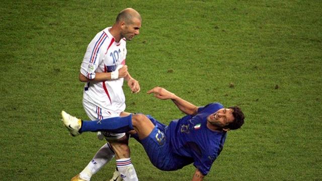 Materazzi a décoré sa maison avec le coup de tête de Zidane…