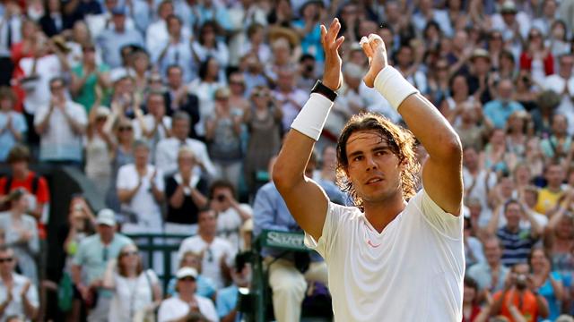 Nadal fonce, Roddick tombe
