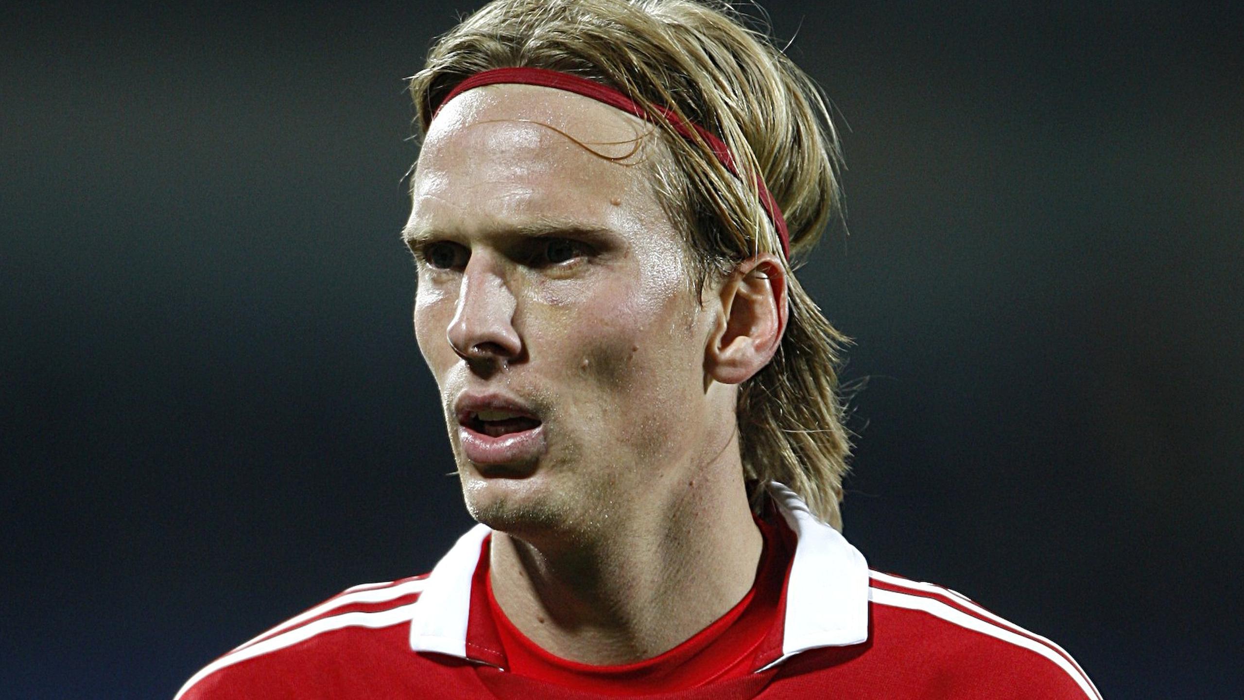 Poulsen joins Liverpool - Eurosport