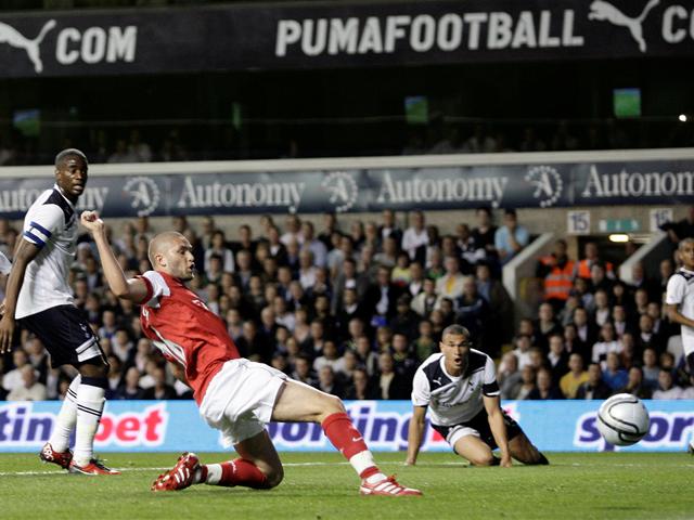 arsenal blitz beats spurs eurosport arsenal blitz beats spurs eurosport