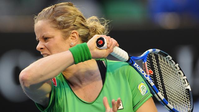 Clijsters cogne, Ivanovic coule