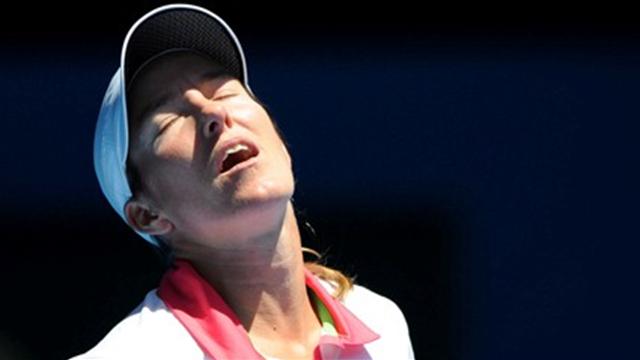 Henin s'arrête là, Wozniacki réagit