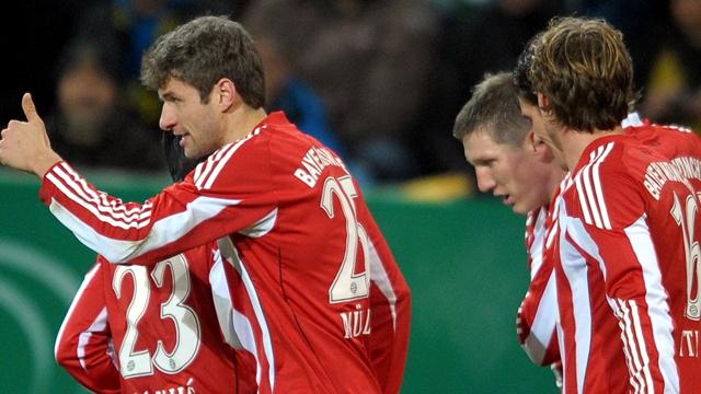 Müller lleva al Bayern a las semifinales