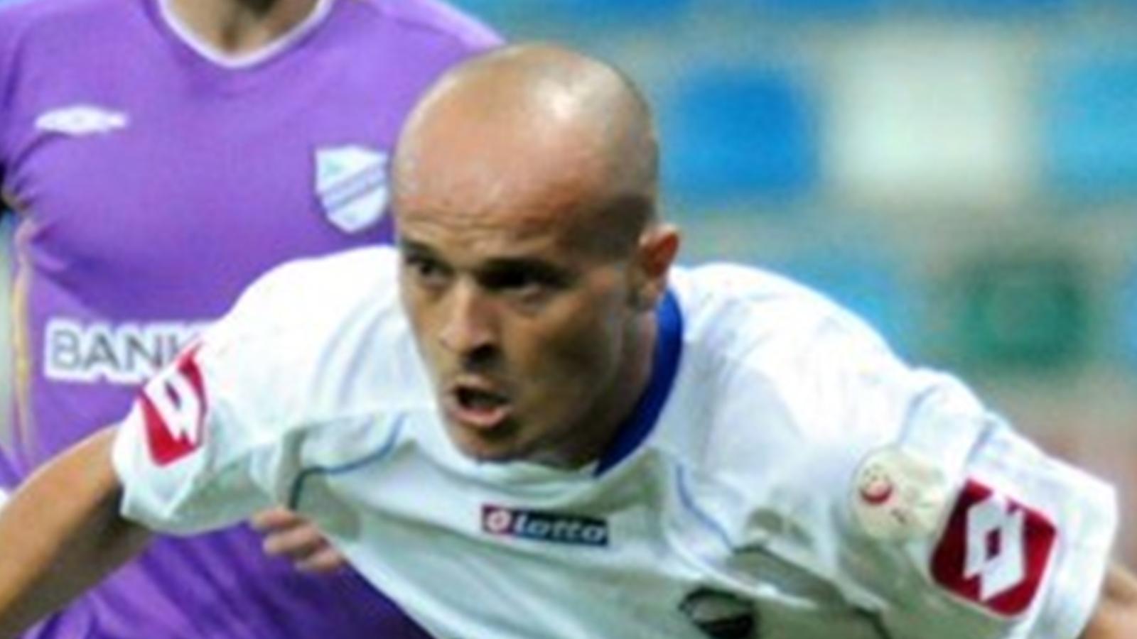 sertan vardar akhisar da t rkiye 1 ligi 2010 2011 sertan vardar akhisar da t rkiye 1 ligi 2010 2011