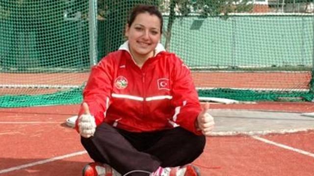 Çekiçle Avrupa’da ‘Kıvılcım’ çıkardı