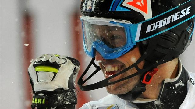 Deville aux anges, Kostelic en costaud