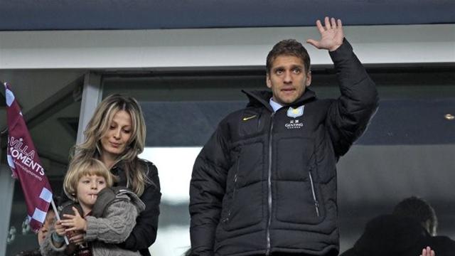 Fans salute Petrov