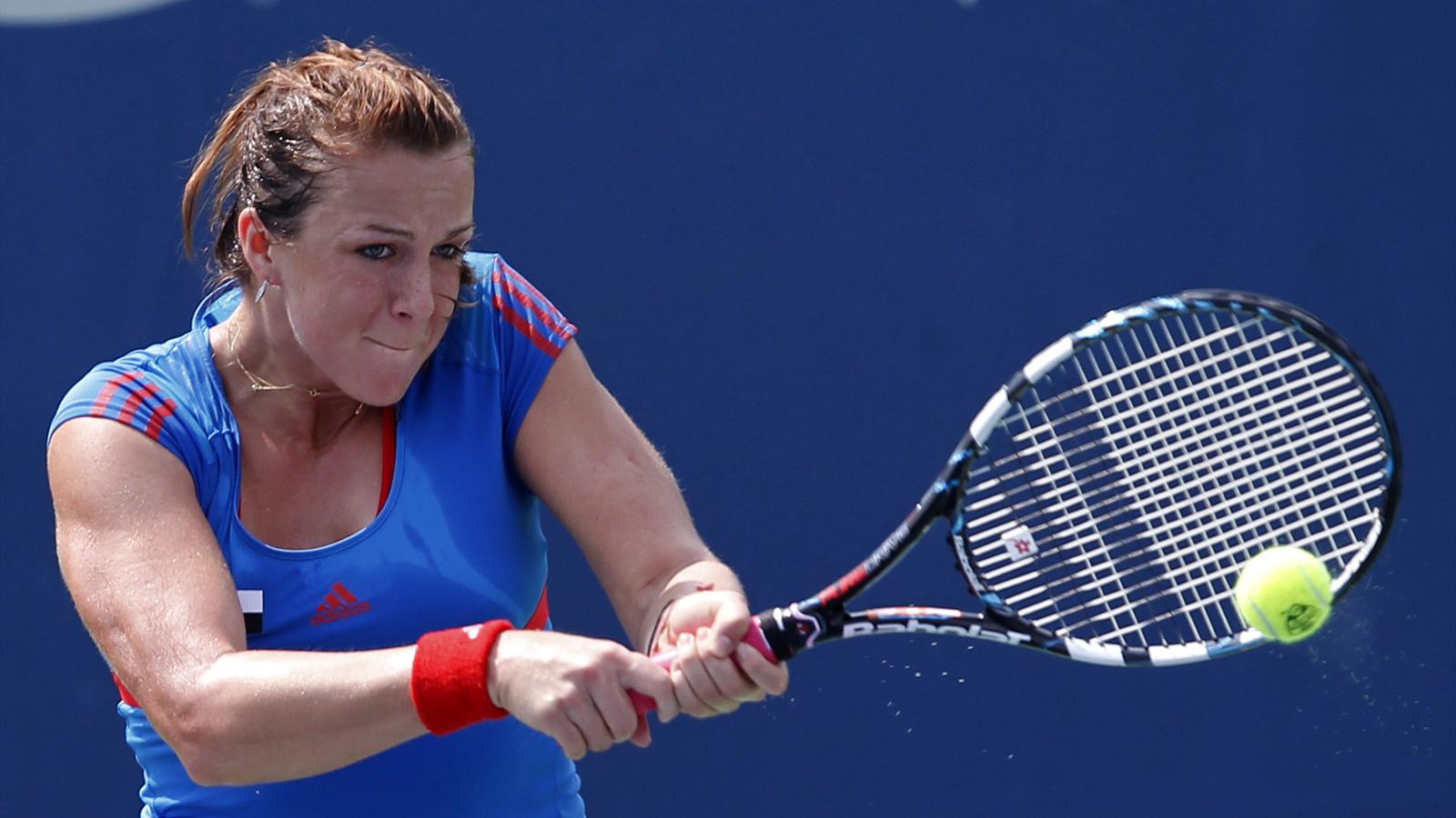 Pavlyuchenkova wins second title of season in Portugal Tennis