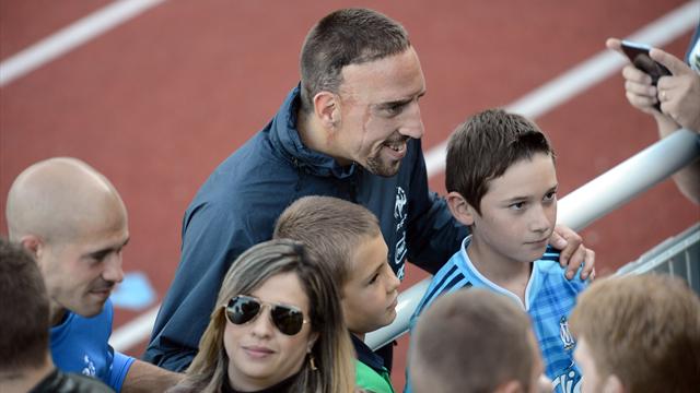 Trop payés, grossiers, individualistes : les Français ne supportent plus les Bleus