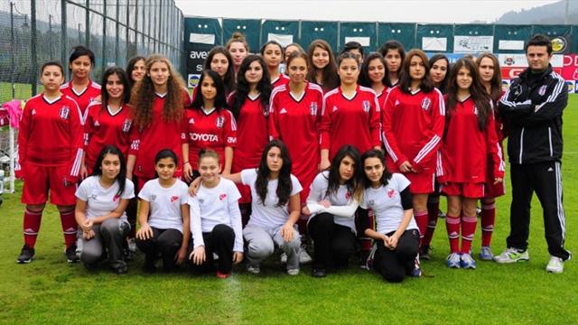Beşiktaş'tan kadın futbolu hamlesi