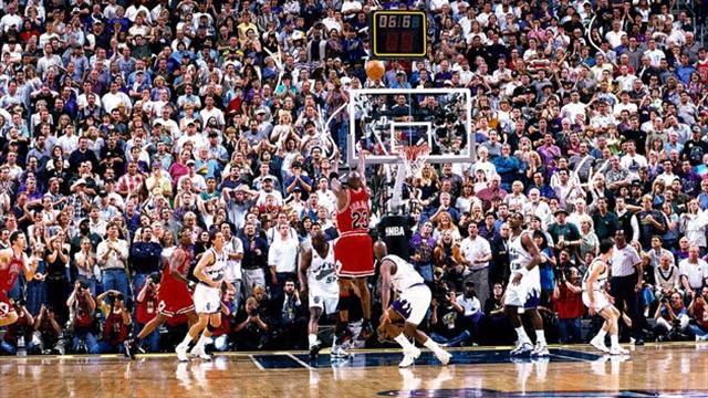 "The last shot" : Il y a 20 ans, Jordan signait le tir le plus "clutch" de l'histoire "The last shot" : Il y a 20 ans, Jordan signait le tir le plus "clutch" de l'histoire