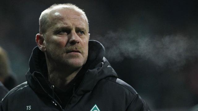Werder Bremen sack Schaaf after 14 years
