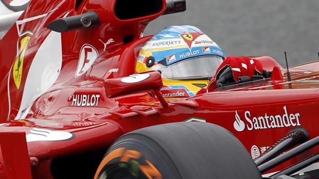 Alonso aguanta el pulso con Red Bull