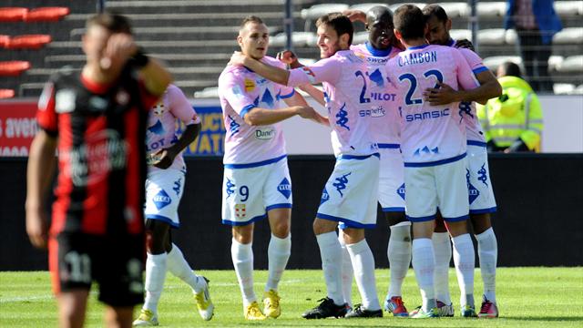 Evian punit Nice et condamne Brest
