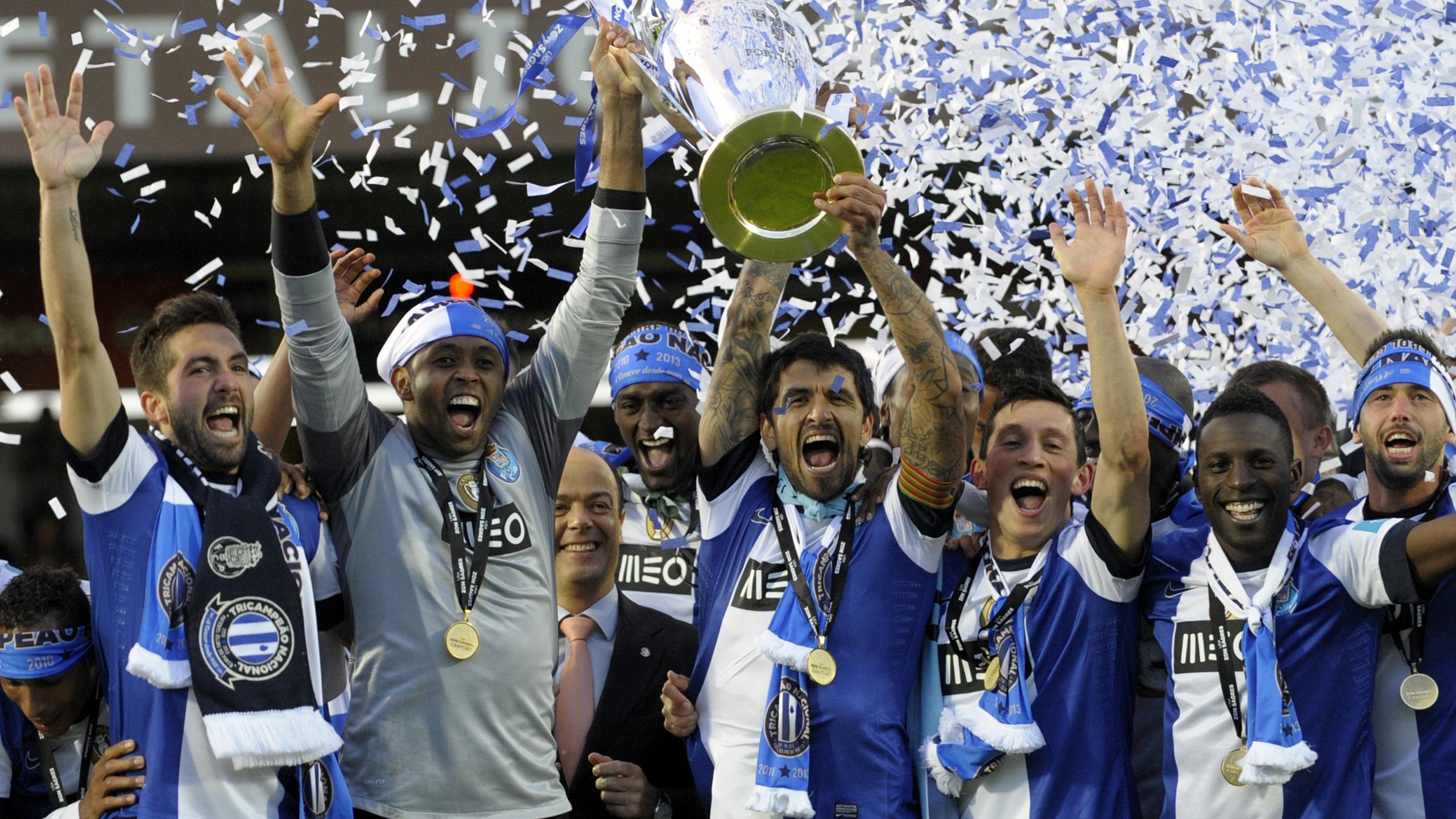 Portugal le FC Porto décroche son 27e titre national Eurosport