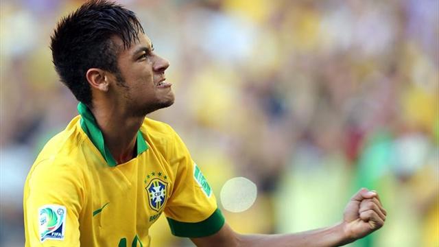 "Neymar kendini yere atmaz"