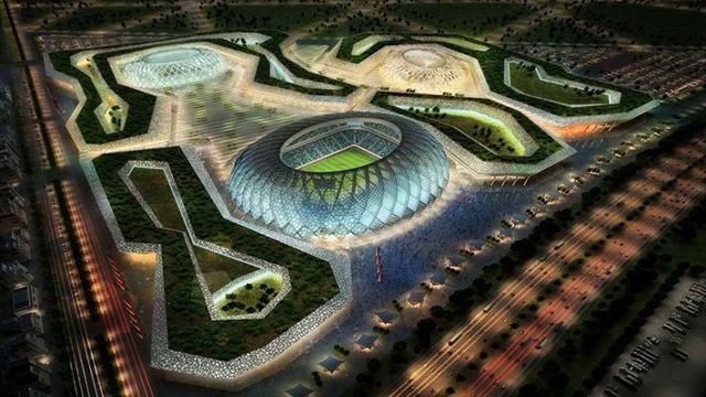 Eté ou hiver ? La FIFA consulte, le Qatar avance