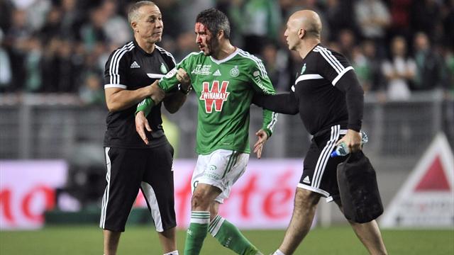 "Que j’aie le visage en sang, ça n’a pas dérangé l’arbitre"