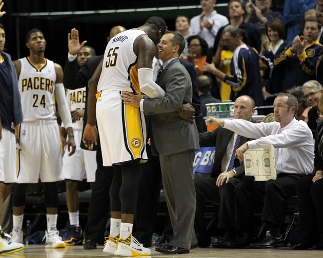 Indiana Pacers baş antrenörü Frank Vogel ve Roy Hibbert