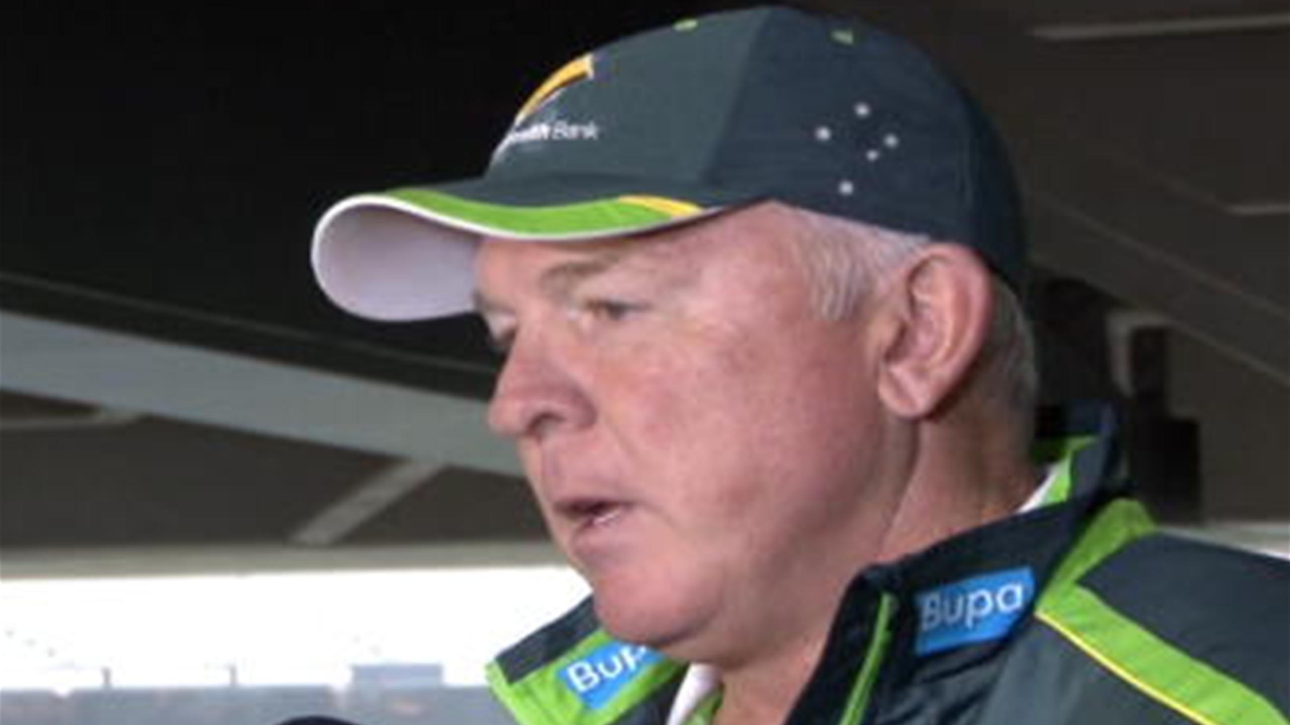 Australia bowling coach McDermott signs new deal Eurosport