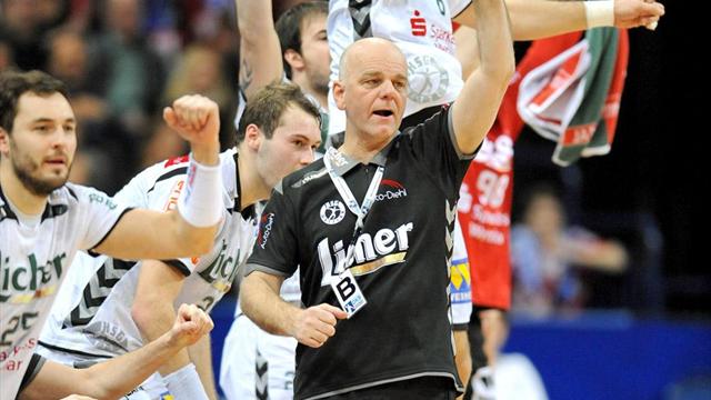 Wandschneider kritisiert Belastung: Bundesliga dreht "The Walking Dead"