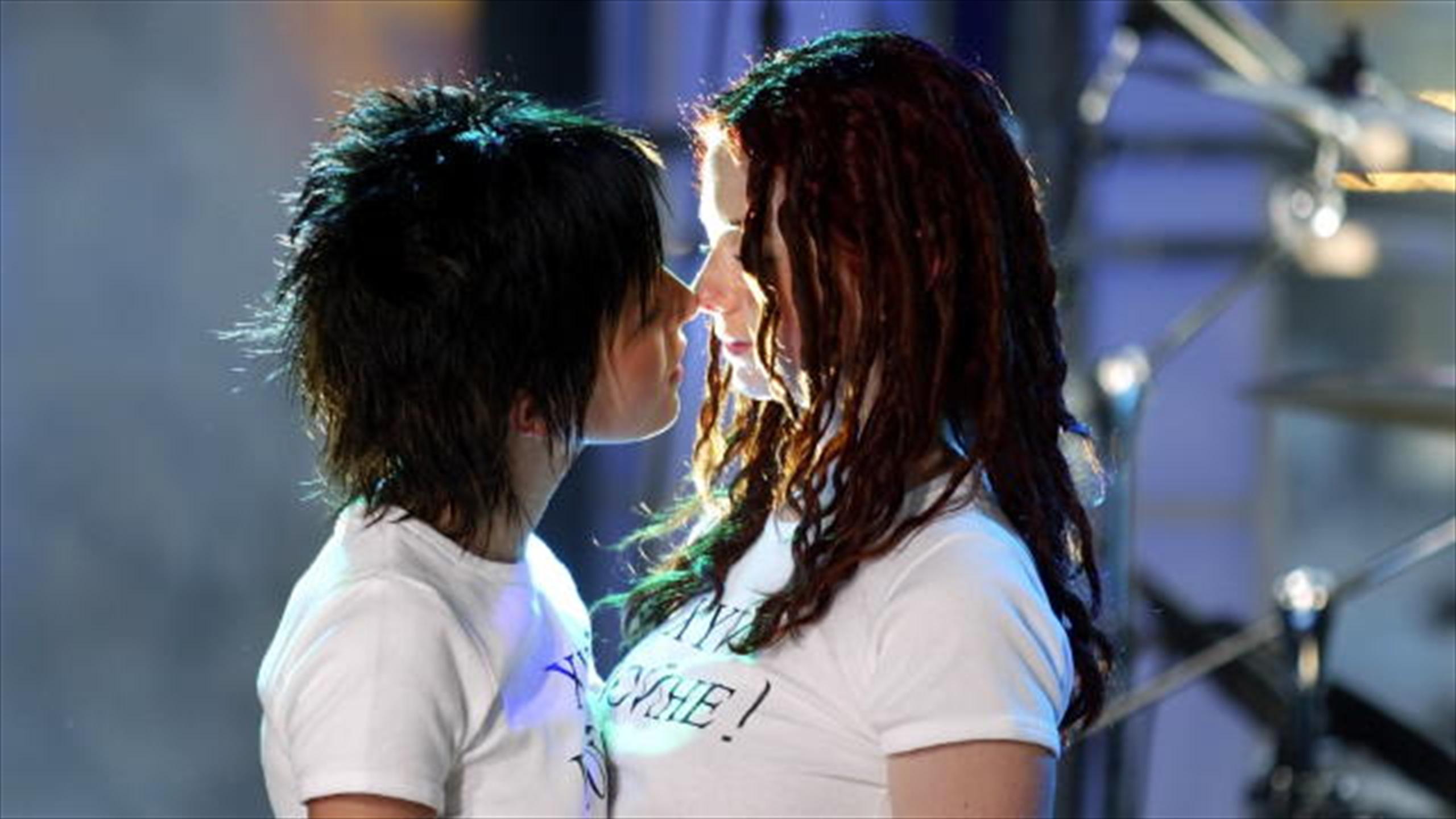 lyubov-mezhdu-zhenshinami