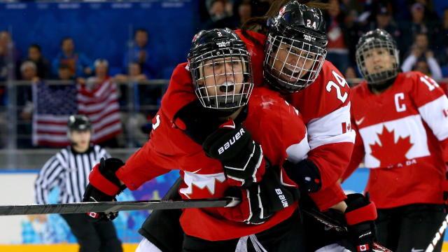 Vrouwen Canada en de VS maken altijd de dienst uit