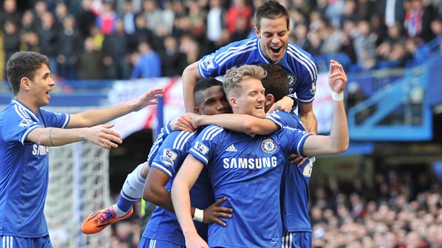 Paris, as-tu vu ça? Chelsea a un message pour toi...