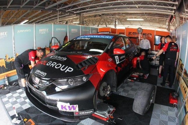 Michelisz Honda Box