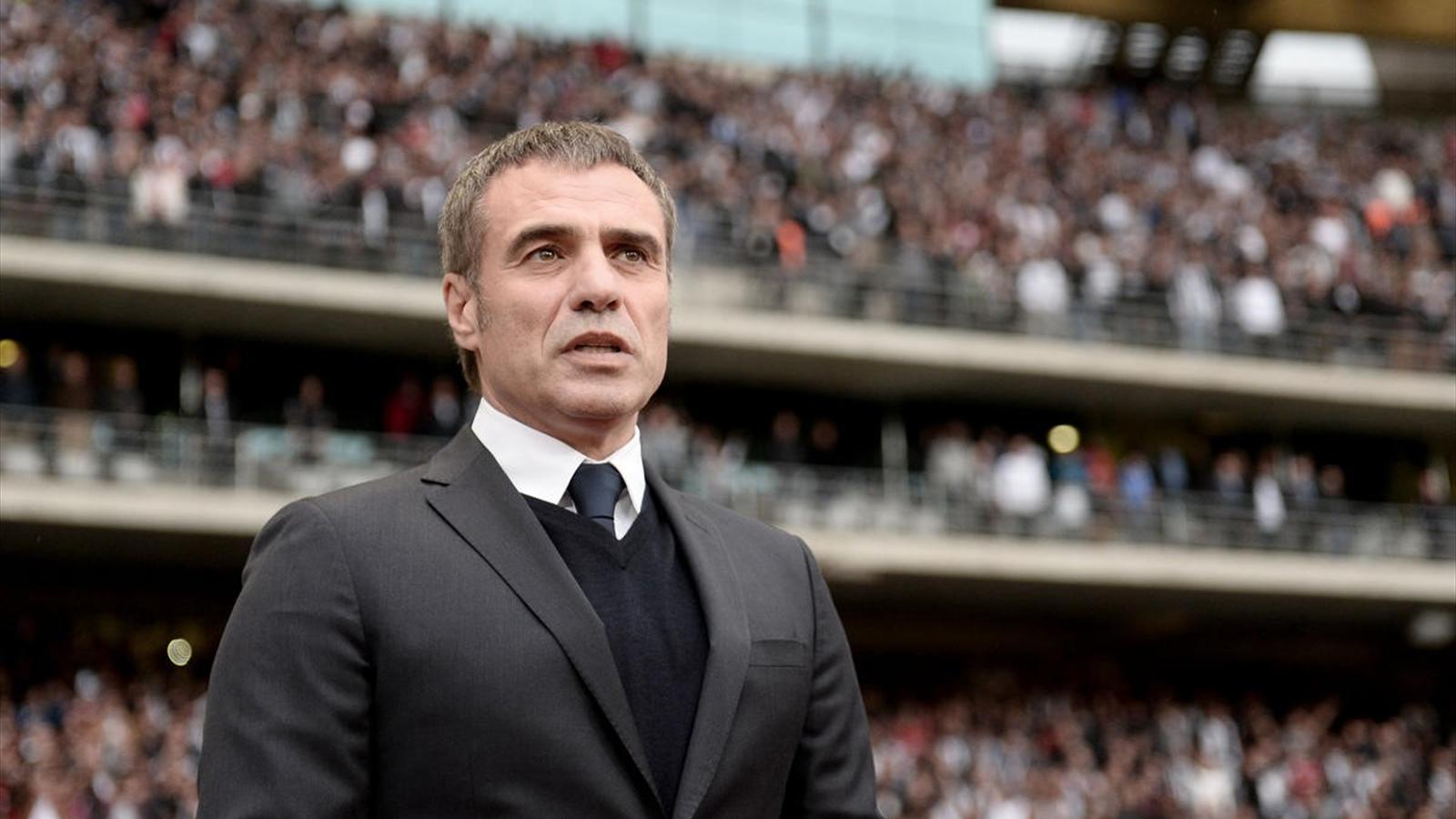Ersun Yanal kimdir Ersun Yanal kimdir
