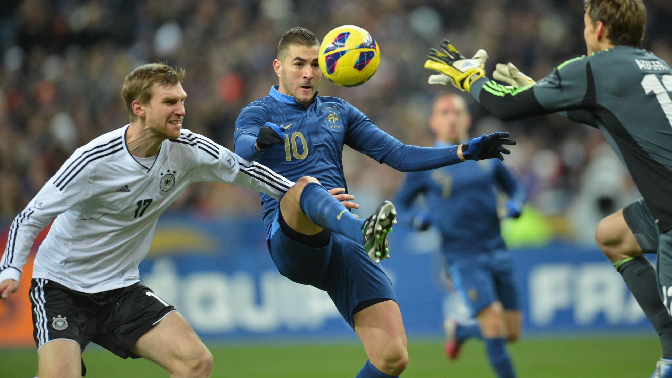Journal L'Équipe Du 8 Juillet 2014 - Coupe Du Monde : La Guerre Des Étoiles - NEUF