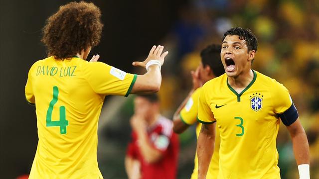 Ils n'ont pas brillé mais Thiago Silva et David Luiz sont dans le onze FIFA de l'année