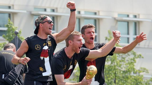 Müller und Can stützen Mertesacker: "Sicherlich die Wahrheit angesprochen"