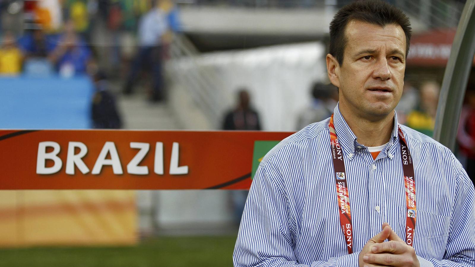 Dunga clear favorite to replace Scolari as Brazil coach World Cup