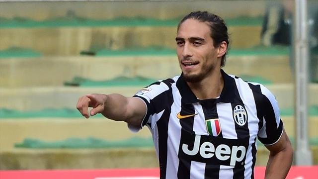 Injury keeps Martin Caceres out of Uruguay's Copa America squad