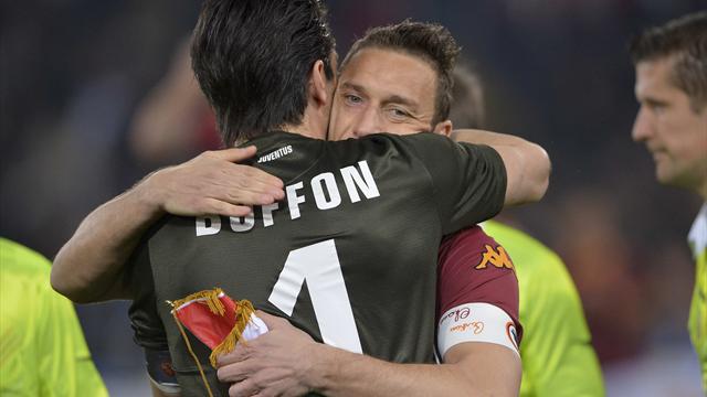 La lettera di Totti a Buffon: "Per te ci sarò sempre, se hai bisogno fammi uno squillo"