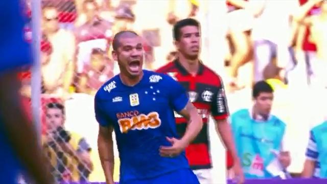 Nilton, el jugador que celebró un fallo