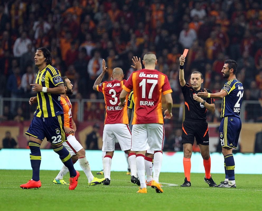 Bruno Alves - Felipe Melo - Burak Yılmaz - Selçuk Şahin, Galatasaray - Fenerbahçe