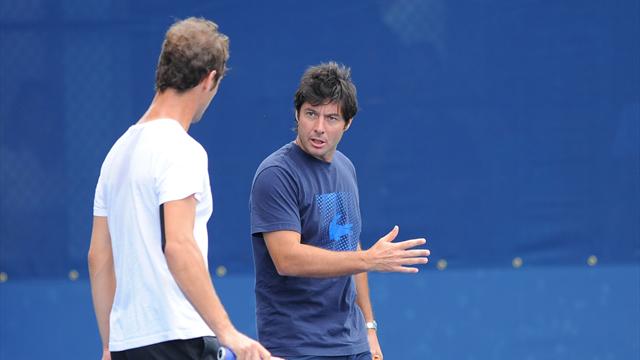 Santoro, Grosjean, Pioline ou Mauresmo : qui après Noah ?