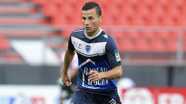 Troyes régale face à Arles-Avignon et passera les fêtes en tête