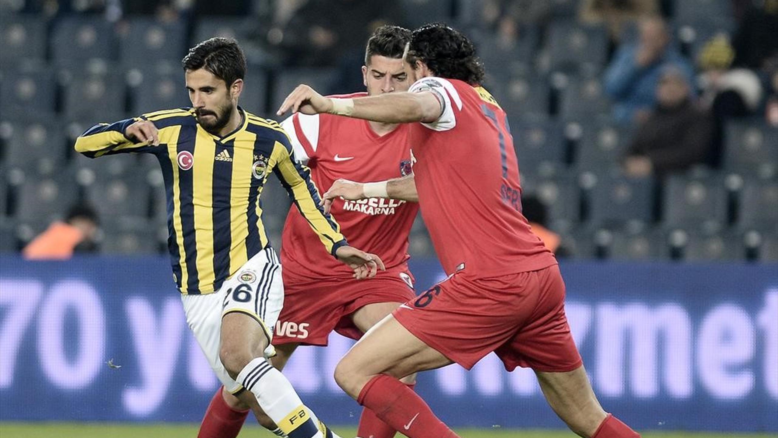 де росси 4 номер рома. команда costa rica футбольная. хамес родригес футболист колумбия 2014. 2014 de. коста рика италия 2014.