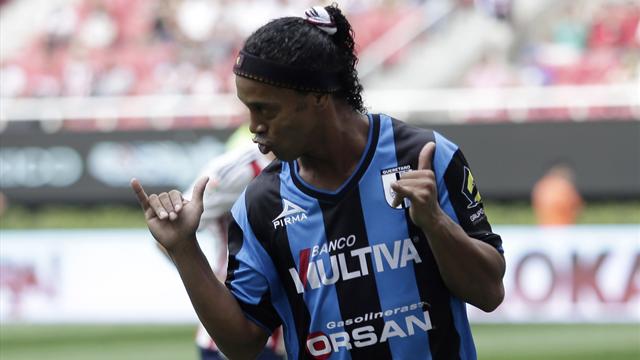 Ronaldinho'dan nefis bir çalım