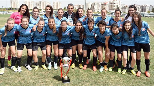 1207 Antalya Muratpaşa Belediyespor yeniden 1. Lig'de