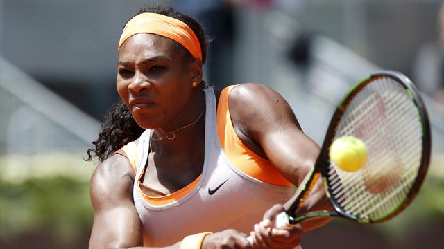 Serena Williams galibiyet serisini Navarro karşısında sürdürdü